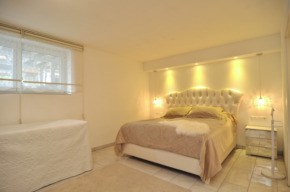 Schlafzimmer UG
