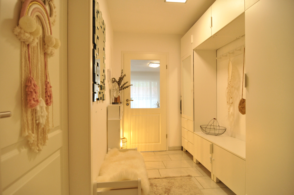 Flur / Garderobe EG
