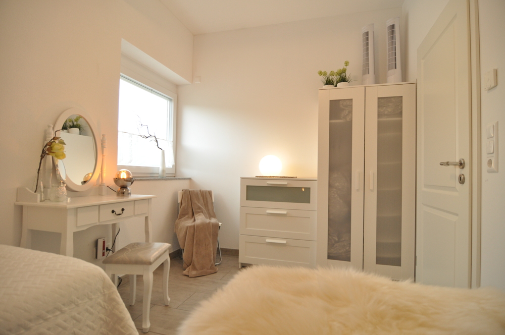 Schlafzimmer DG